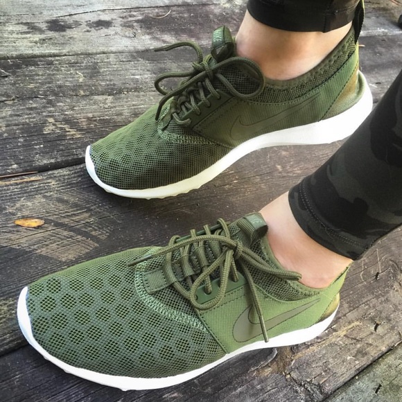 Nike Shoes - NWT Nike Juvenate